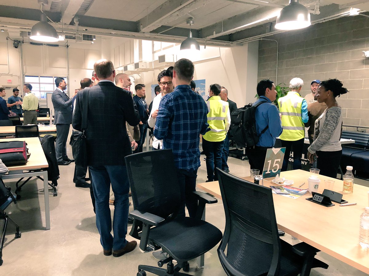 HartfordInsHub's tweet photo. As our #SelectionDays2018 deliberation happens, we’re having a celebratory afternoon with professional head shots & beer tasting! https://t.co/M8LKRllI3O