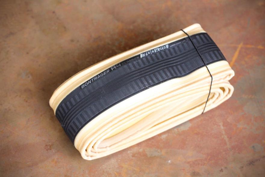 bontrager road tyres