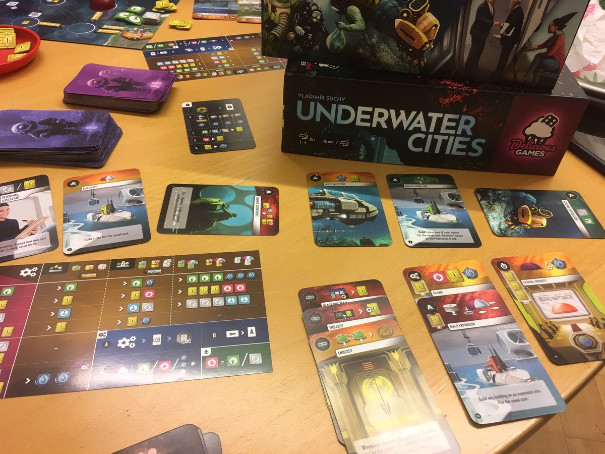gameoverkamp's tweet photo. Schön, wenn man in #UnderwaterCities viele A-Karten (Aktionskarten) hat. Unreflektierter Kommentar am Tisch: „Ich habe noch ein A offen.“ https://t.co/KLx08TQi2T