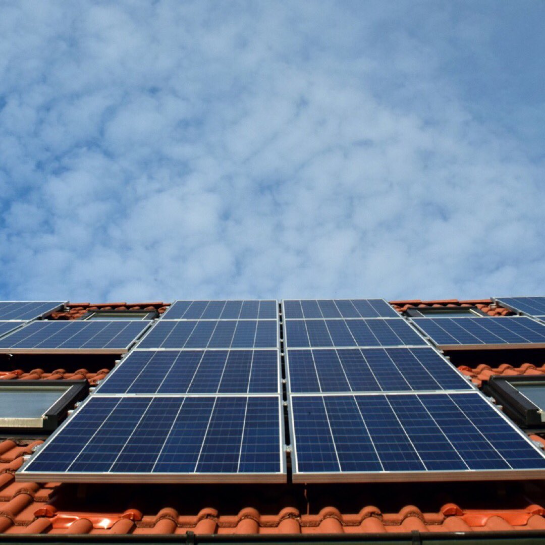 PsgSolar's tweet image. Solar panels are cheap and getting cheaper. A recent study found that the cost per kilowatt-hour of solar has fallen below coal and gas! Visit primitivesuccessgroup.com or call (843) 872-1969 to see how you can eliminate your power bill!