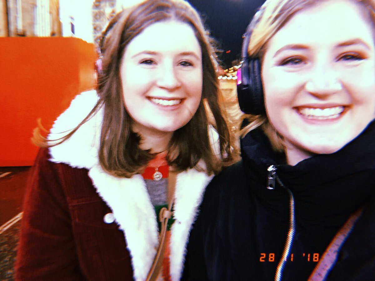 emilyrjohnston's tweet photo. Such a lovely day celebrating turning 23 and dancing under the Street of Light #edinburghchristmas #streetoflight #silentnight ☃️🎅🏻 https://t.co/P3K9VJxvFR