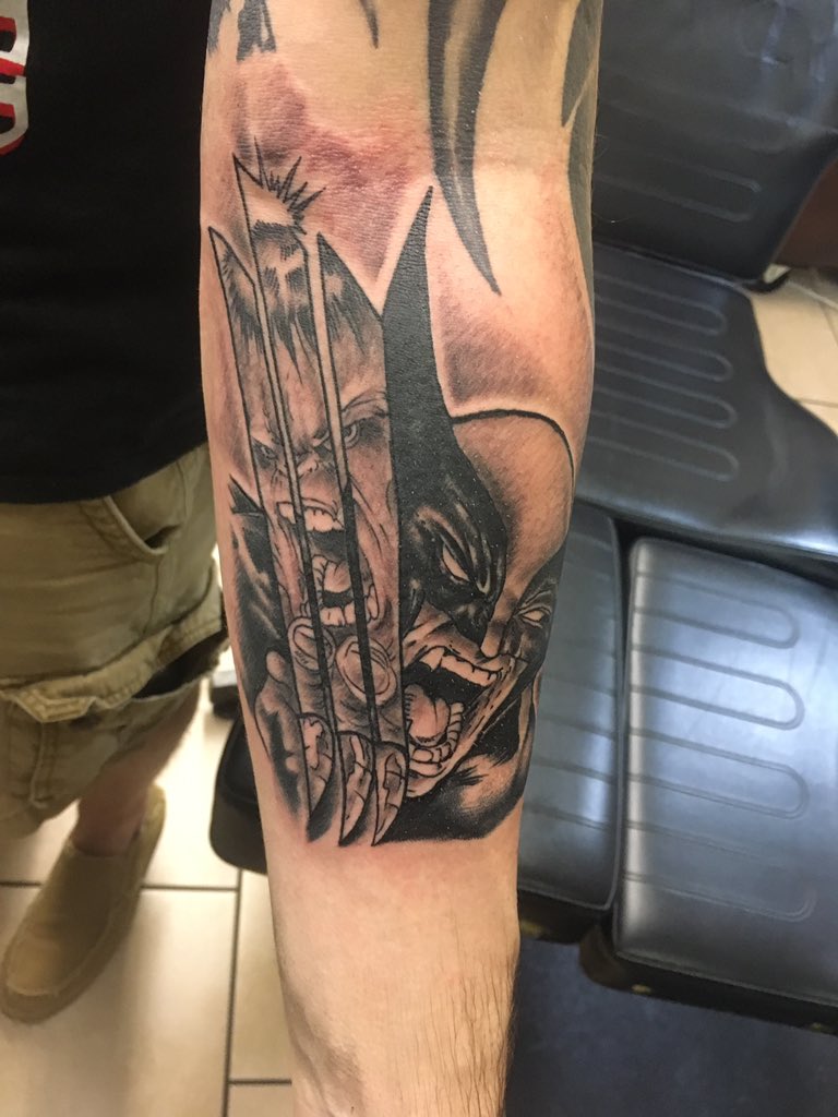 actualbrad's tweet photo. Hey @Todd_McFarlane check the new work out :) here’s to your awesome work!!!! https://t.co/ONVJJnvQGJ