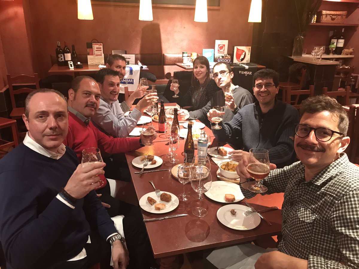 Alineación titular #MovemberEnLaJamoneria2018
Los citados y #PedroTelecaster.
¡Gracias por venir!