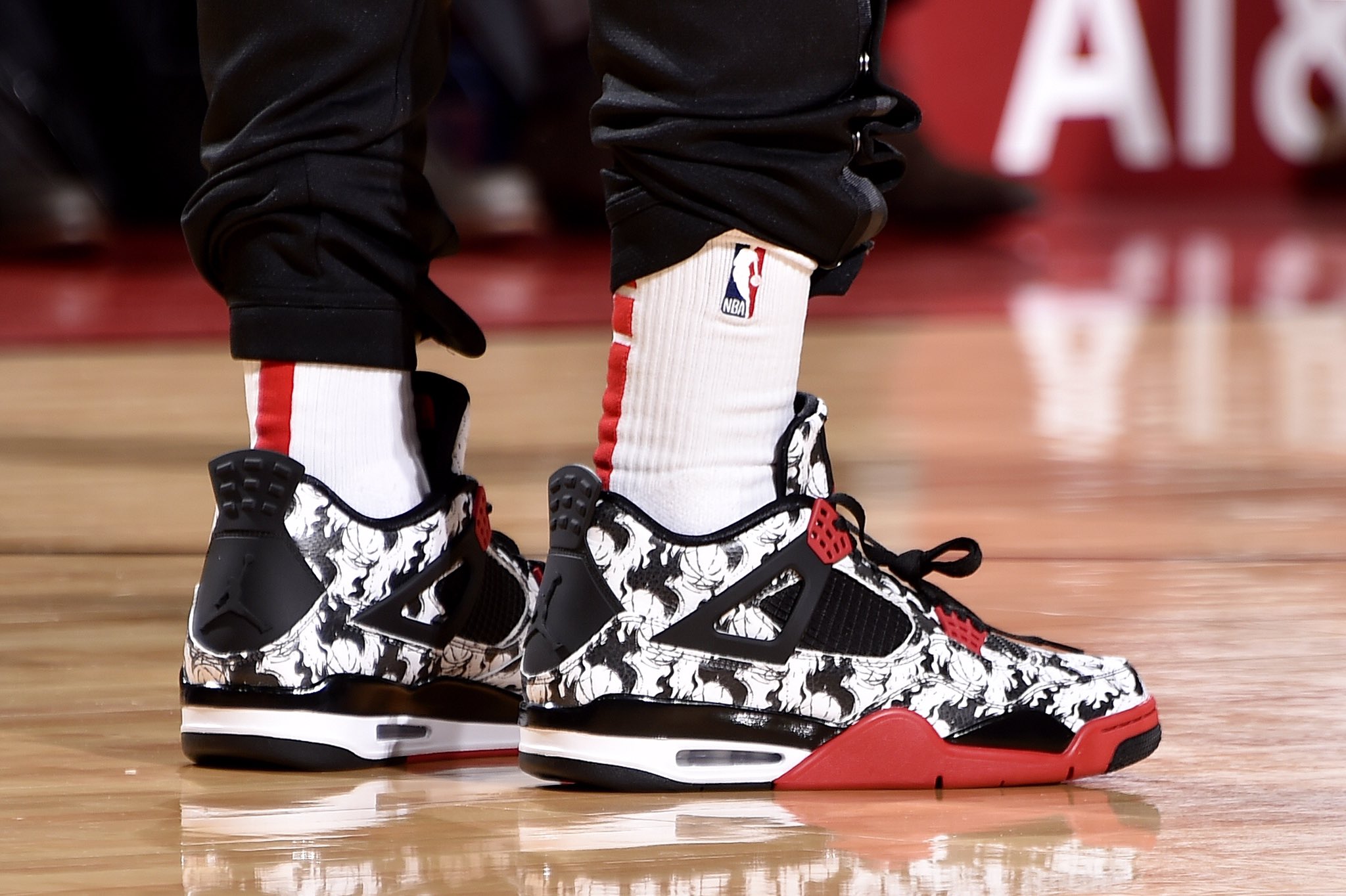 Nike Air Jordan 4 Retro Tattoo