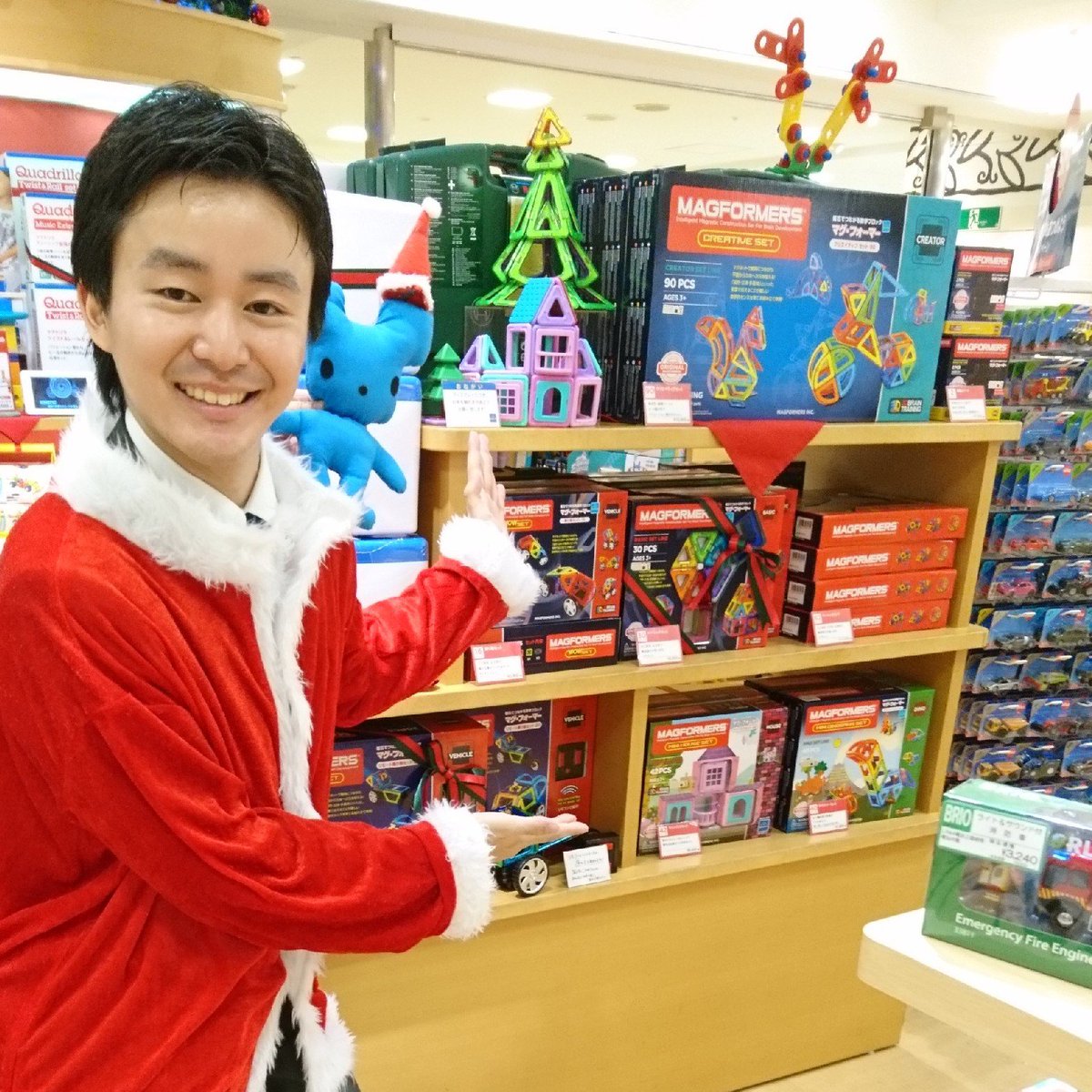西武池袋本店 Na Tviteru トリさん クマさんのおもちゃ探検隊 おもちゃ大好きサンタ見習いのトリさんです クリスマスギフト をクマさんと探しにきたよ パーツが磁石でくっつくブロック発見 Xmasツリーや家 立体的なものが作れるんだ マグフォーマー 西武池袋本店 Na Tviteru トリさん クマさんのおもちゃ探検隊 おもちゃ大好きサンタ見習いのトリさんです クリスマスギフト をクマさんと探しにきたよ パーツが磁石でくっつくブロック発見 Xmasツリーや家 立体的なものが作れるんだ マグフォーマー
