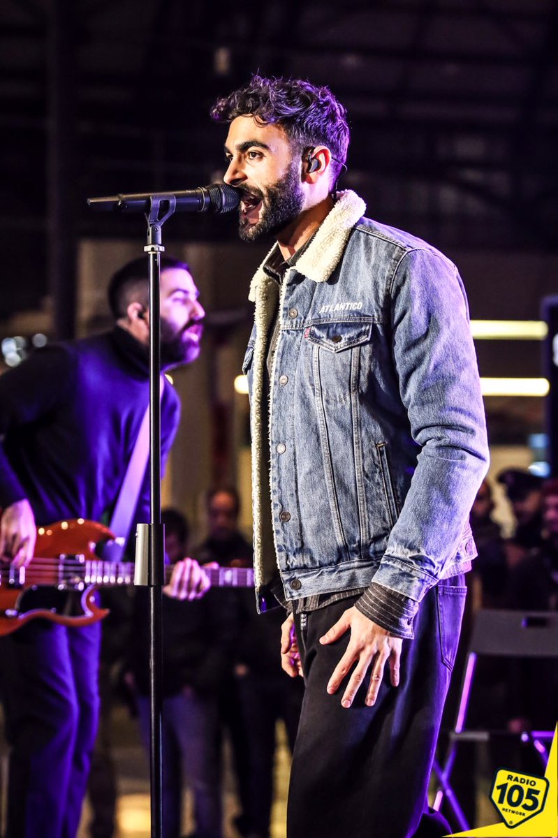 Radio105's tweet photo. Grazie @mengonimarco è stato uno spettacolo #Atlantico! Per chi l'ha perso date un occhio alle nostre stories su Instagram 😉📲 #atlanticofest #secretshow https://t.co/I7QT16fgfD