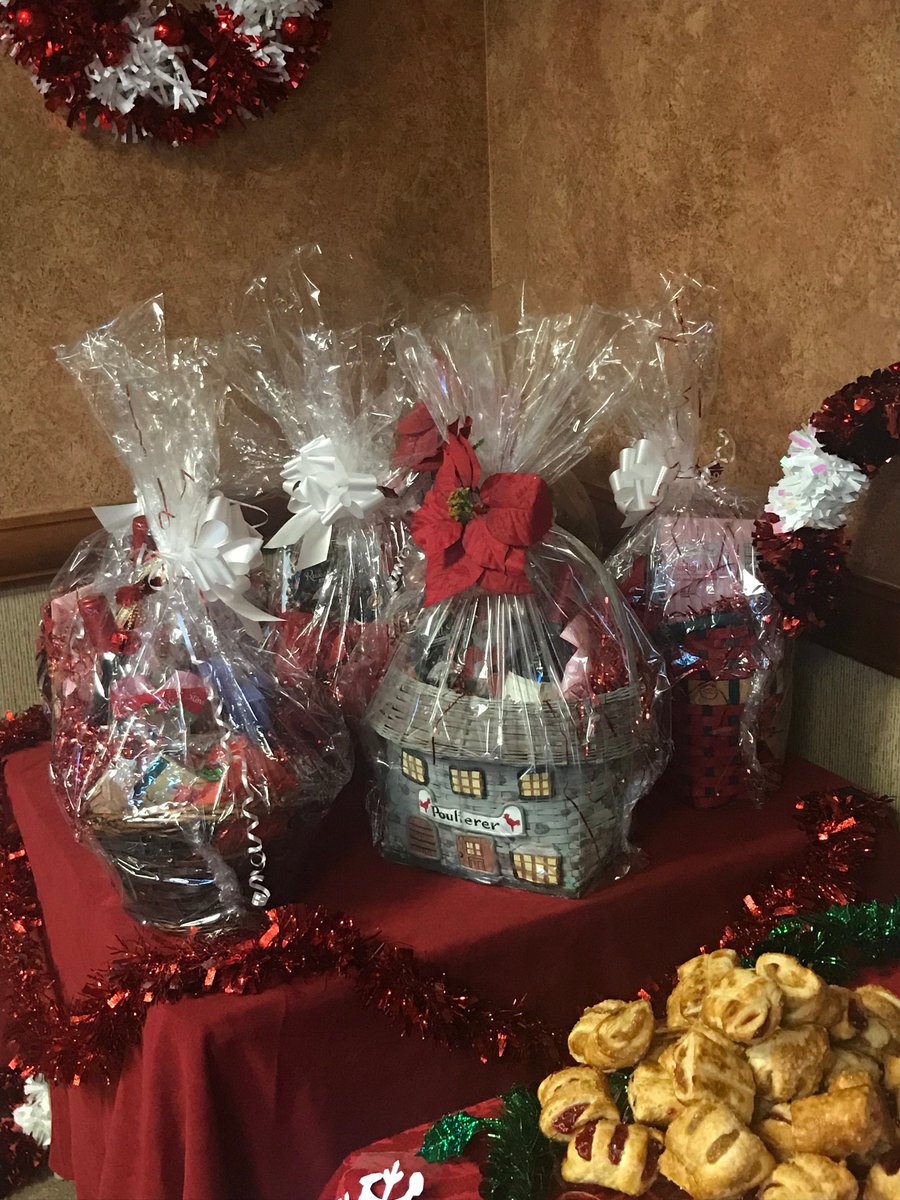 GAP_Foundation's tweet photo. "Tis the season for many celebrations and it's a great time to celebrate #volunteers. Our friends at #GAPNET site @ProgressiveMed6 held a Volunteer Appreciation Lunch with over 60 attendees sharing their experiences in #ClinicalTrials and #research #WhereisGAPF #ThankYou https://t.co/9Y9dBiu5Ea