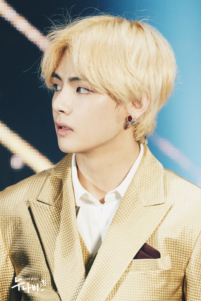 taehyung pics⚡️ tweet media