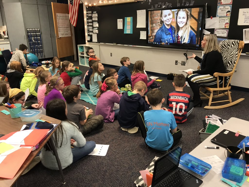 AESMrsGates4's tweet image. My students and I love learning together from our amazing Literacy Coach! @JenniferCourt77 #learningsidebyside
@AESPanthers