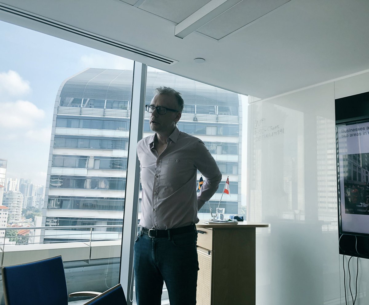 An hour well spent at Swedcham breakfast, getting more intelligent with <a href="/lynxeyeglobal/">Lynxeye</a> co-founder and #branding virtuoso <a href="/joek33/">Johan Ekelin</a> speaking about how the global #brands they work with focus on people, planet and purpose.