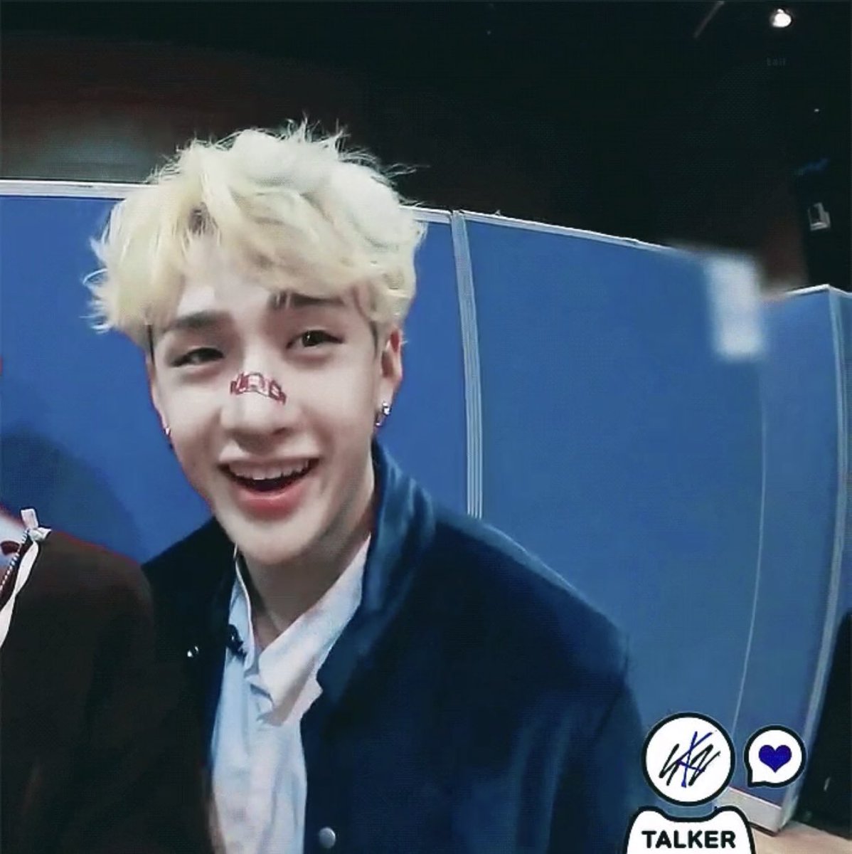 BANG CHAN IS CUTE