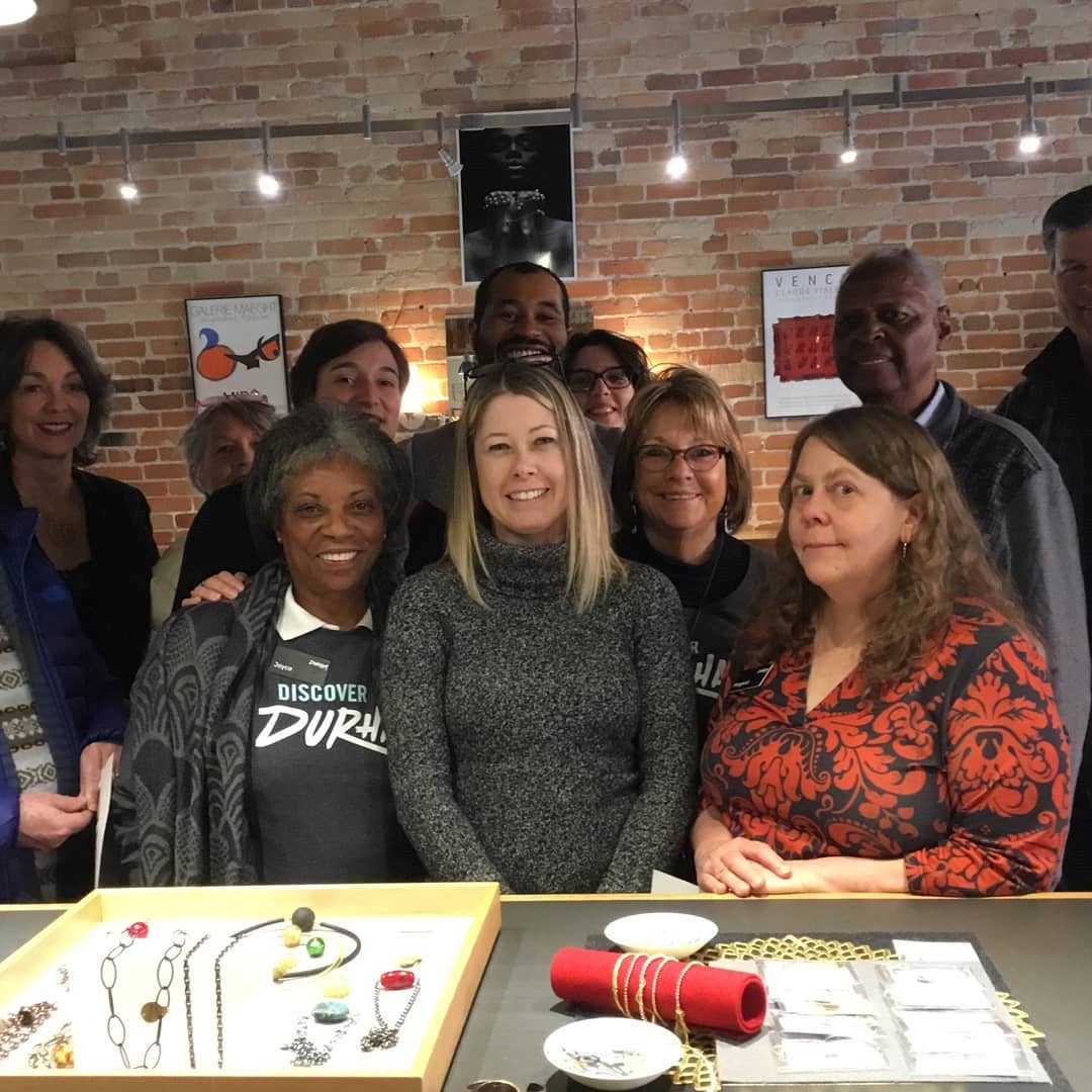 HamiltonHillNC's tweet photo. HH hosted volunteers & staff from @durhamnc this afternoon. Sarah shared stories/history about #durhamnc, #brightleafsquare & HH from the '80s thru today. Everyone got to browse w/ a glass of sparkling wine. ๐ฅ Thanks for coming! #discoverdurham #explorenc #downtowndurham https://t.co/zITuozVL2x