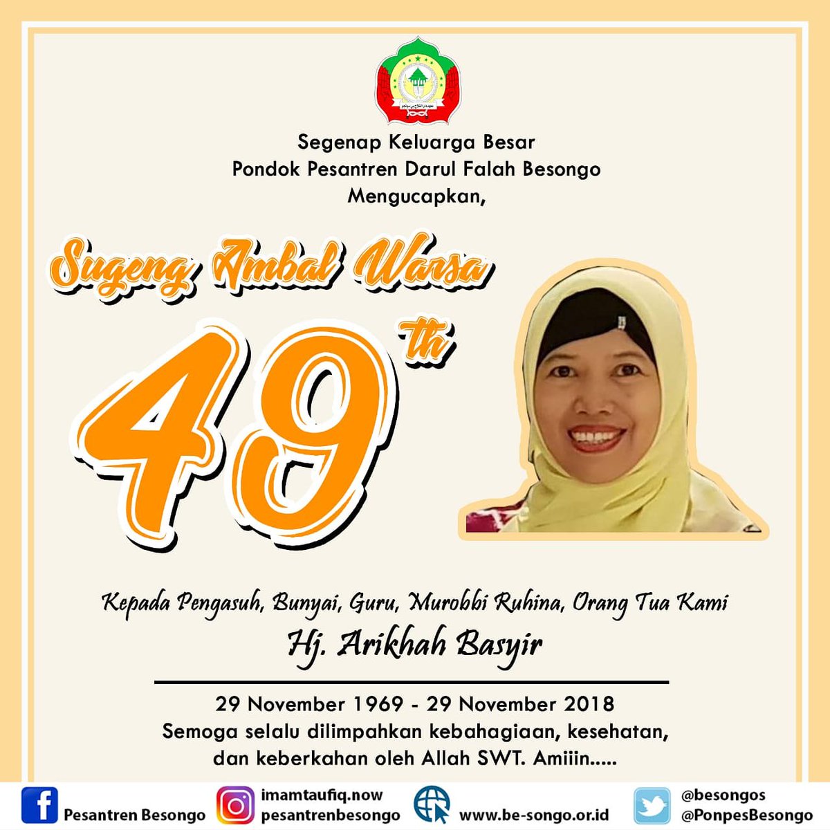 PonpesBesongo's tweet photo. سنة حلوة امي اريحة، كل سنة وانت طيبة وتقبل الف سنة
.
.
Selamat ulang tahun untuk pengasuh kamu, pembimbing kami, orang tua kami. Semoga selalu dilimpahkan kebahagiaan, kesehatan, dan keberkahan oleh Allah SWT. Aamiin...
.
.
#PesantrenBesongo
#SantriBesongo
#UmiArikhah
#santri https://t.co/78KDagCMl1
