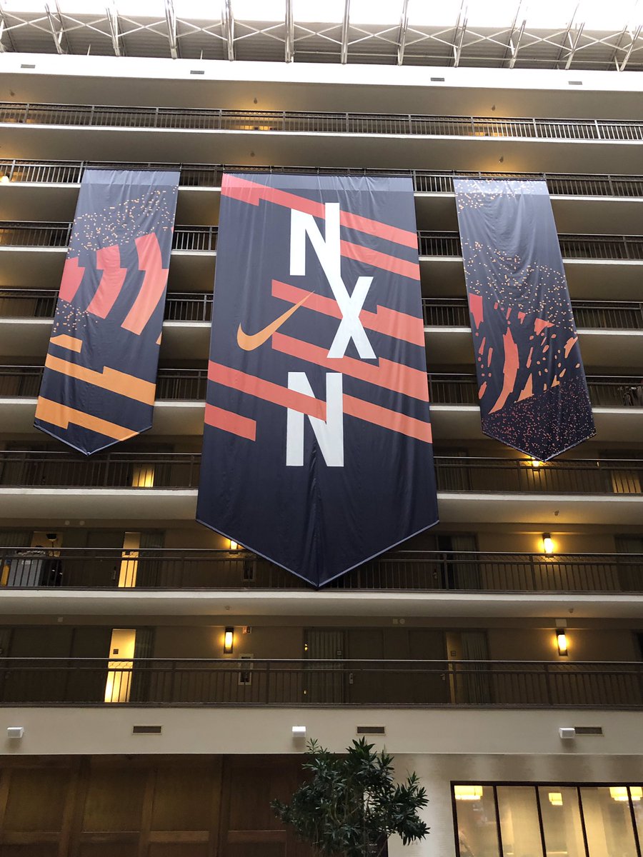 BollesXc's tweet photo. In Portland for #NXN. Duval XC is ready to roll. https://t.co/cipj1sfLKJ