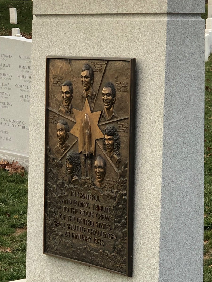 First time in Washington for terrific #CyberwarCon and finally got to see two very special things. So happy right now.