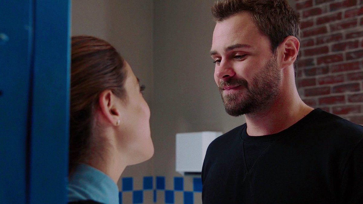 pdxburzek's tweet photo. Bites his lips while looking at her 😏. I'm dead. #burzek #bringbackburzek #ChicagoPD https://t.co/MJDtnzp7tZ
