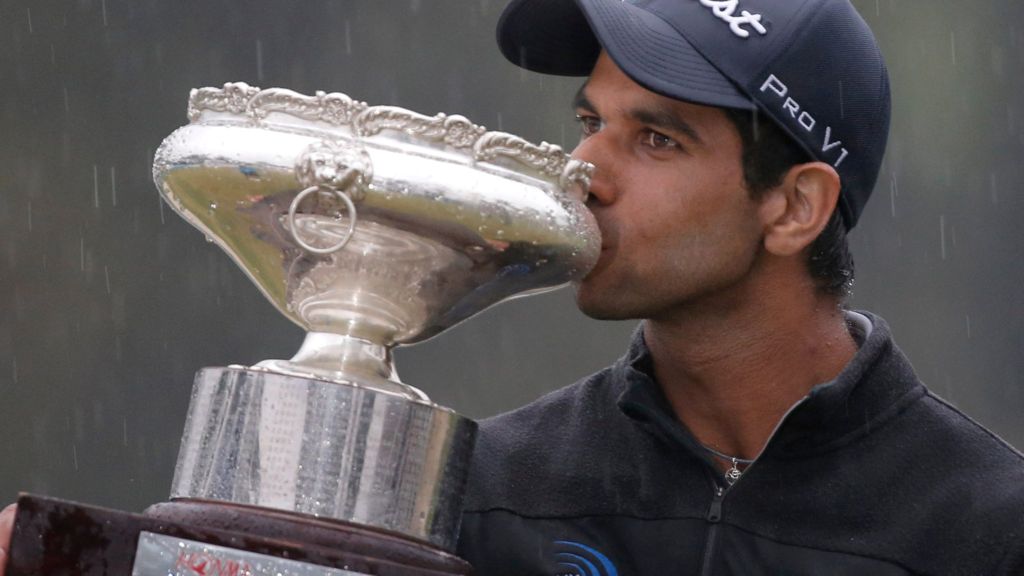 CreeksideGolf's tweet photo. Aaron Rai: the glove-wearing British Asian taking the golf world by storm https://t.co/NoDPAK2CAx https://t.co/FONnGKJzDF
