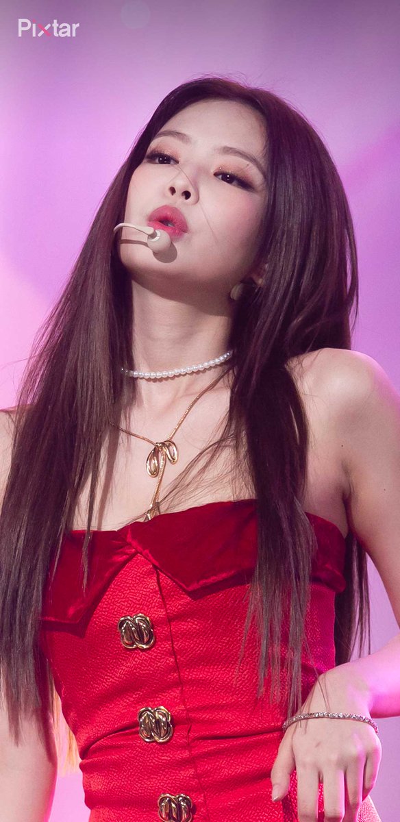 Pixtar_official's tweet photo. #제니 #블랙핑크 #인기가요 #SOLO #INKIGAYO #pixtar https://t.co/7sECmELQSD