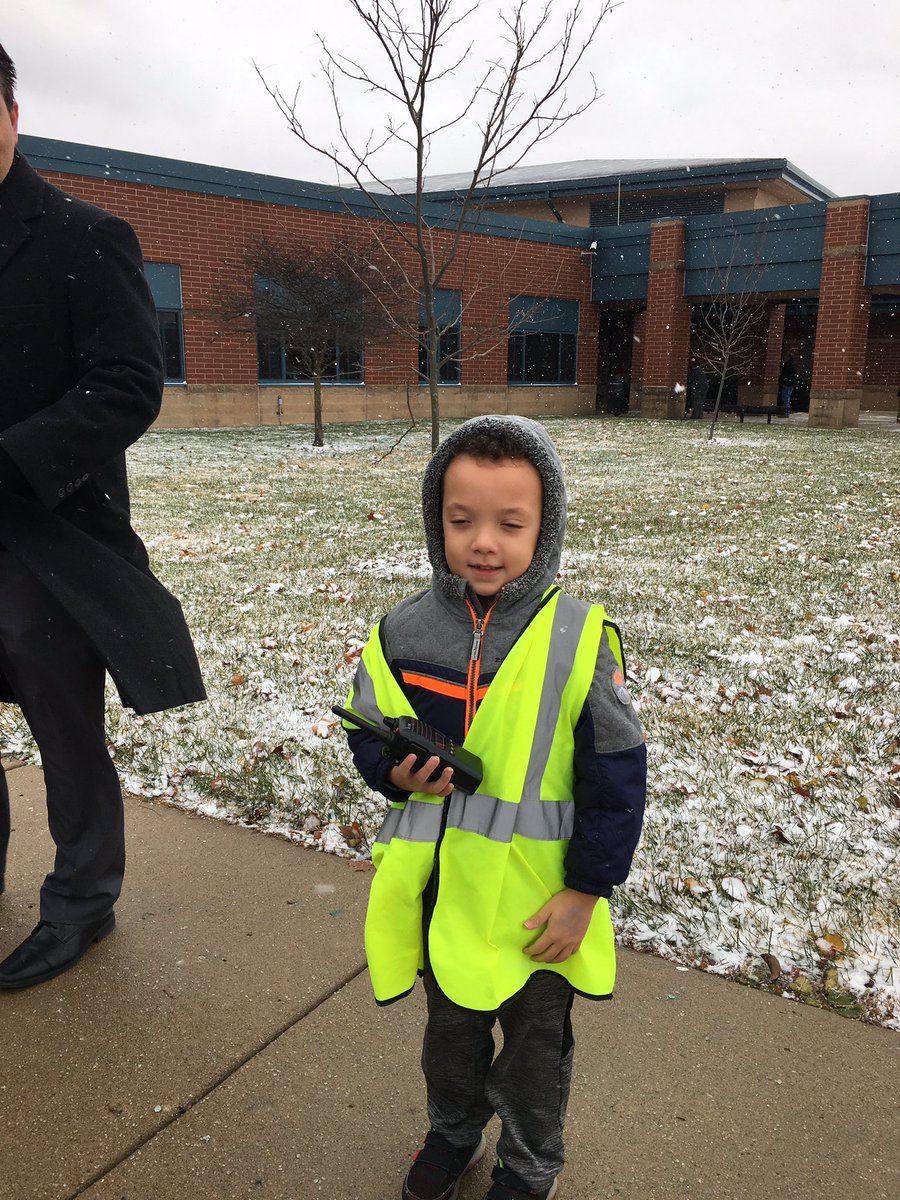 MrsTrapp_jbkdg's tweet photo. My little friend cashed in his ROAR bucks to help @JBSPrincipal with bus duty because “it sounds like a kind thing to do!”  Little kid, HUGE heart! ❤️ #jbsrocks #gcscpride https://t.co/wpTekW0igJ