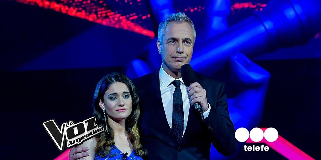marley_ok's tweet photo. Junto a Eugenia Stuck, de Cordoba. 
Será ella una de las 2 elegidas de Axel hoy? #teamAxel 
Vos elegis otras 2!
#playoffs AHORA en @LaVozArgentina por @telefe https://t.co/1Ij1CAOtqu