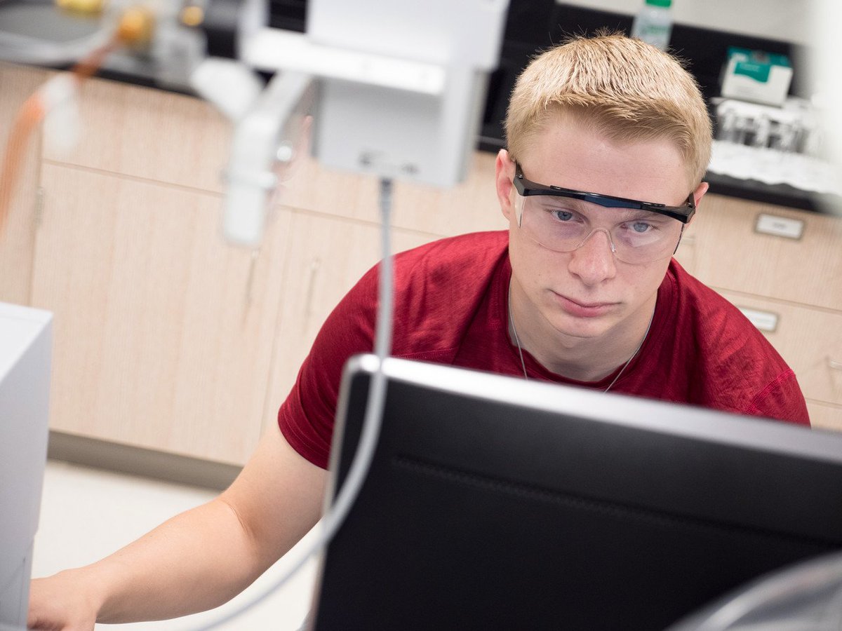 Be_a_Cobber's tweet photo. Get the Concordia advantage - apply by Dec. 1 to receive an additional $1,000 in aid annually. #cordmn https://t.co/MUiq4MKt1v https://t.co/EEWtYW3RgV