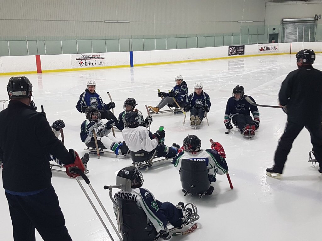 LondonBlizzard's tweet photo. We had a few new players show up this week for practice! So great to see @londonknightsohl Connor McMichael, Luke Evangelista, Andrew Perrot &amp; Billy Moskal take the ice on sledges for a change. Great job guys! Come back anytime! #londonknights #londonblizzard #blizzard15 #LdnOnt https://t.co/Y31odBuUhJ