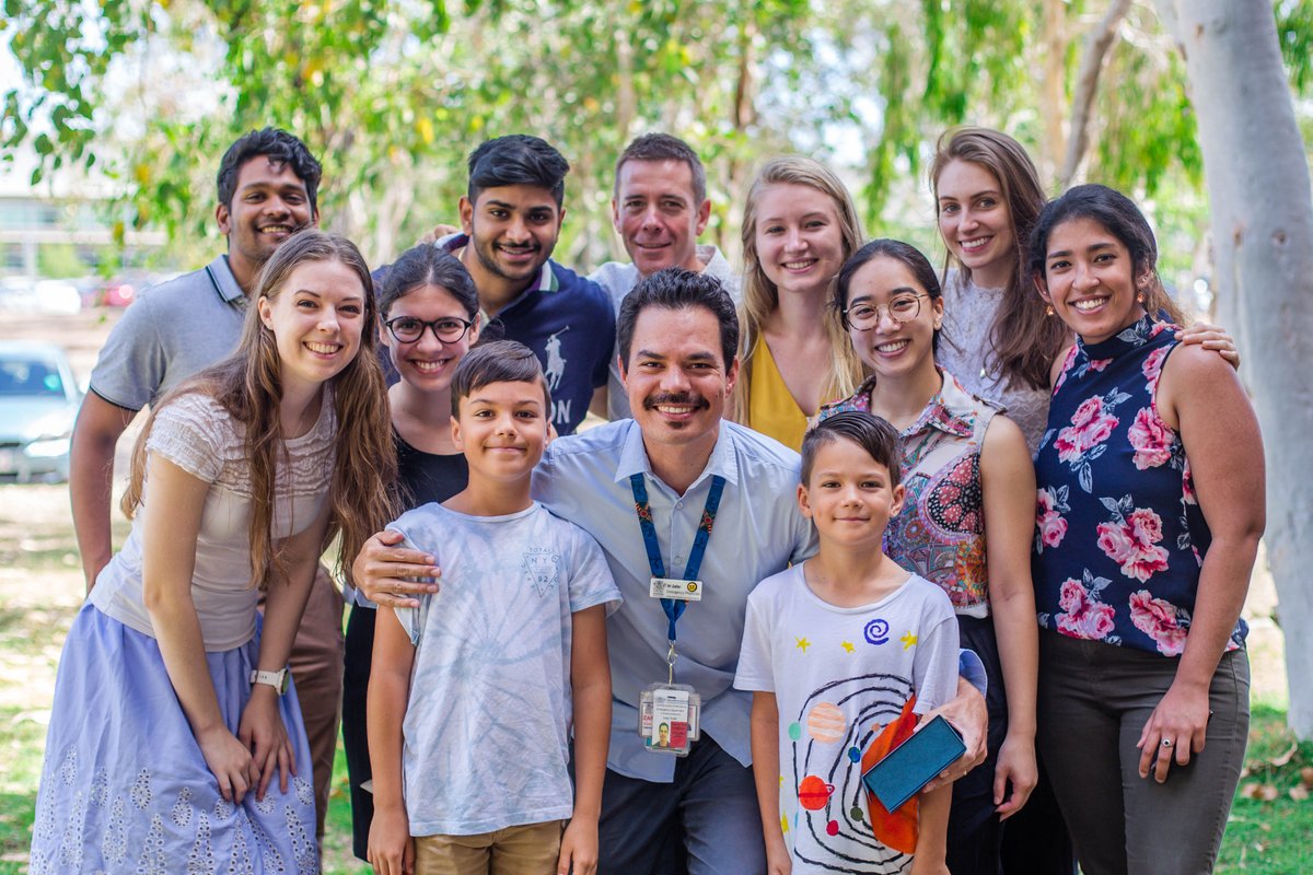 ACEM (@acemonline) on Twitter photo ‘Revolutionising ED teaching’ – congrats to FACEM Dr Zafar Smith, who has won the <a href="/yourAMSA/">AMSA Australia</a> National Award for Teaching Excellence. Read about his work: ace.mn/acemr23c5c <a href="/SocraticEM/">Victoria Brazil</a> <a href="/AlexLFarrell/">Alex Farrell</a> <a href="/jcu/">James Cook Uni</a> <a href="/itspeterbrown/">peter brown!</a> #FOAMed #FOAMsim ‘Revolutionising ED teaching’ – congrats to FACEM Dr Zafar Smith, who has won the <a href="/yourAMSA/">AMSA Australia</a> National Award for Teaching Excellence. Read about his work: ace.mn/acemr23c5c <a href="/SocraticEM/">Victoria Brazil</a> <a href="/AlexLFarrell/">Alex Farrell</a> <a href="/jcu/">James Cook Uni</a> <a href="/itspeterbrown/">peter brown!</a> #FOAMed #FOAMsim