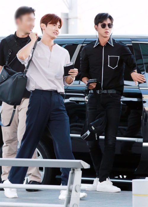 ♥東方神起TVXQチャンミン皇帝風衣装学生服靴セット人形ぬいぐるみ置物