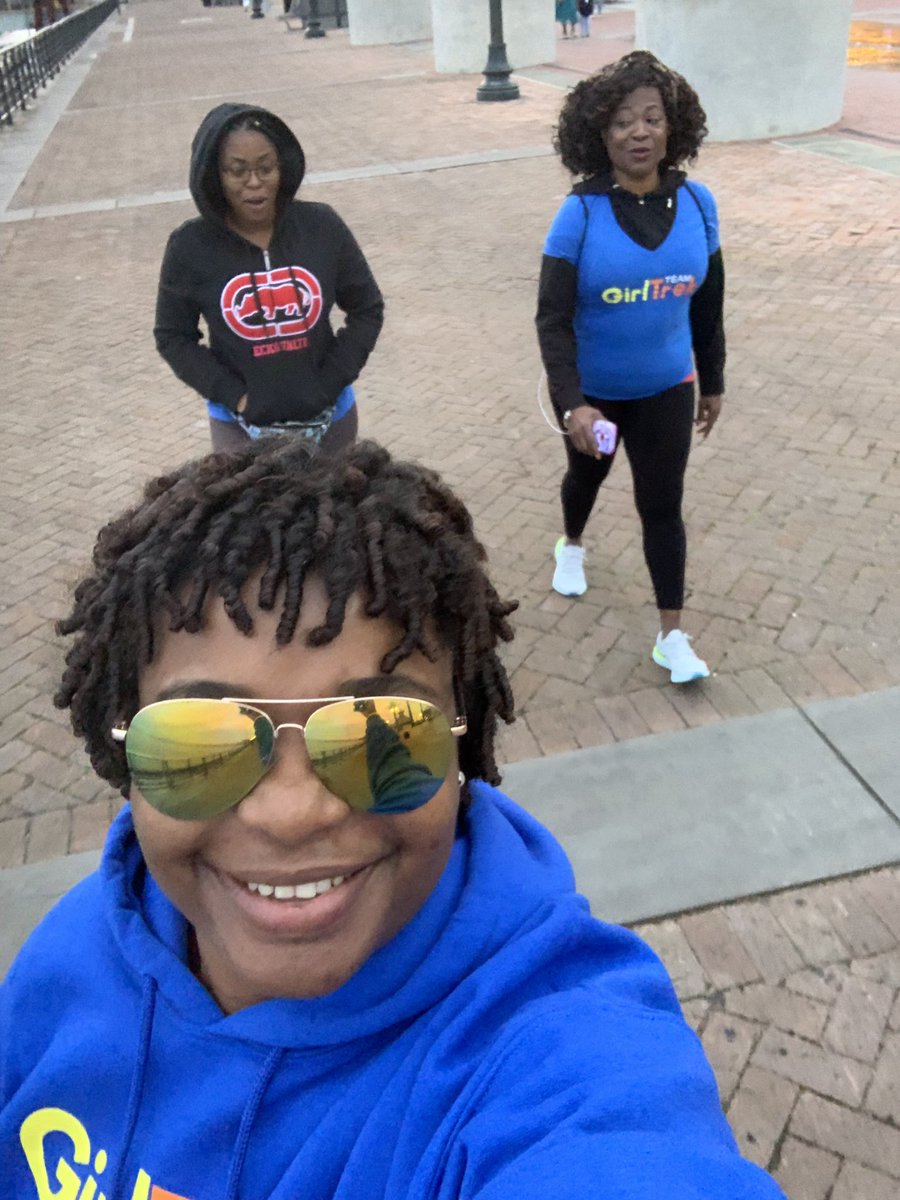 geauxnatural's tweet photo. It felt so good to be back amongst my #GirlTrek Sistas!!!💙🧡💛🧢🧣
#sunsettrek
#girltrek
#nolatreks
#WhenWomenWalk
#WeAreHarriet
#Day98of100
#I🧡NOLA https://t.co/AHYDEhnKHx