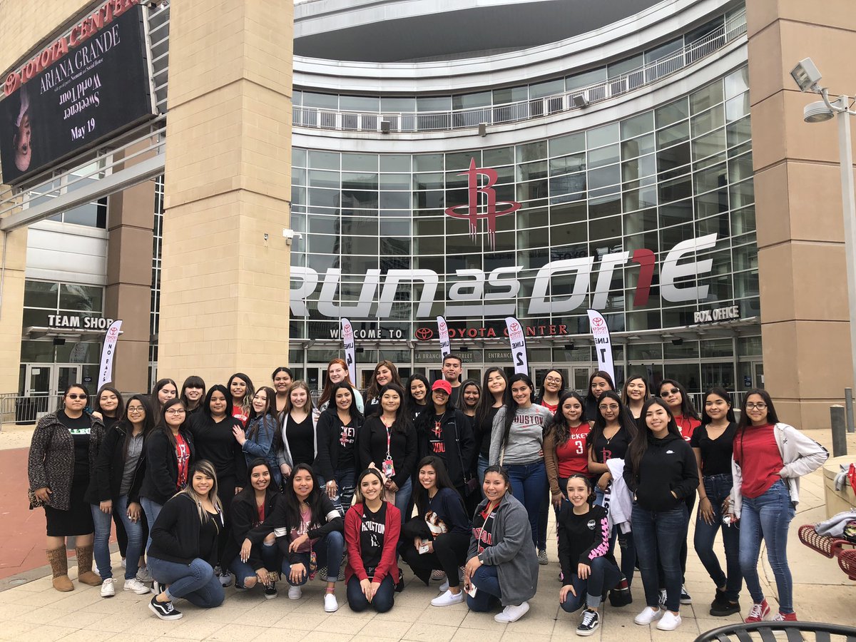 phs_hosa's tweet photo. Fun times with HOSA at the HOSA Day with the Rockets event! https://t.co/xJ4DcicdYK