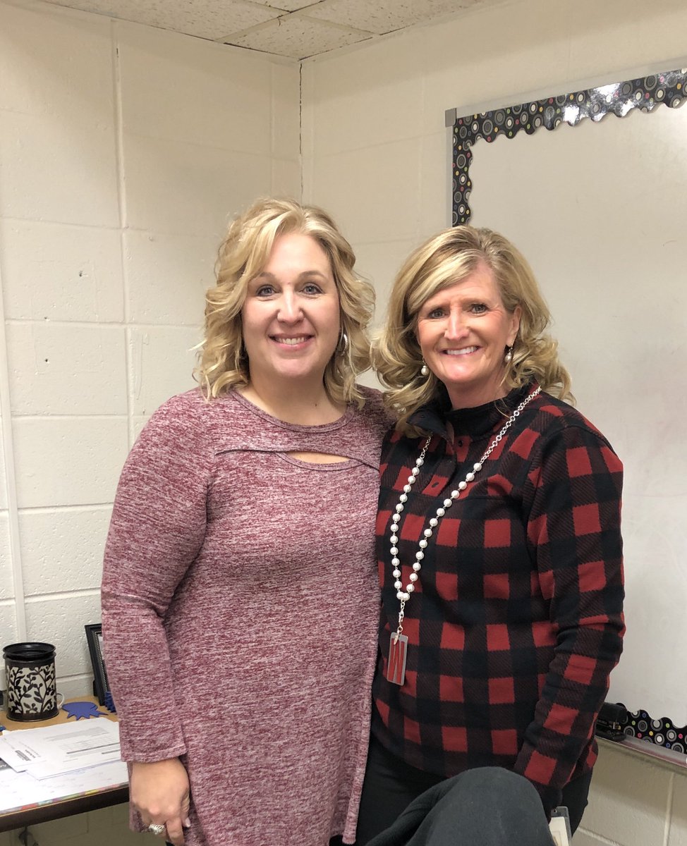 litcoachwright's tweet photo. I enjoyed learning this week with @WoodardEric in Macon County. She is a passionate coach who goes above and beyond for her teachers.  #coachingcycle @ReadtobeReadyTN @MCumberlandCORE https://t.co/LM1wt06VGU