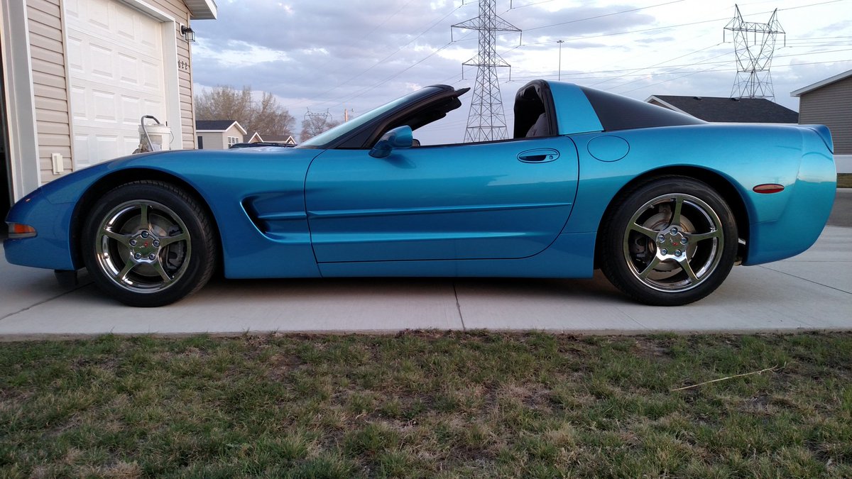 Ben88Amp's tweet photo. @TeamChevy @AlexBowman88 @chevrolet I'm an Air Force War Veteran and I bought my dream car after all my sacrifices for this great country!!
#88forlife
#chevyforlife https://t.co/Ih6SL7AxBy