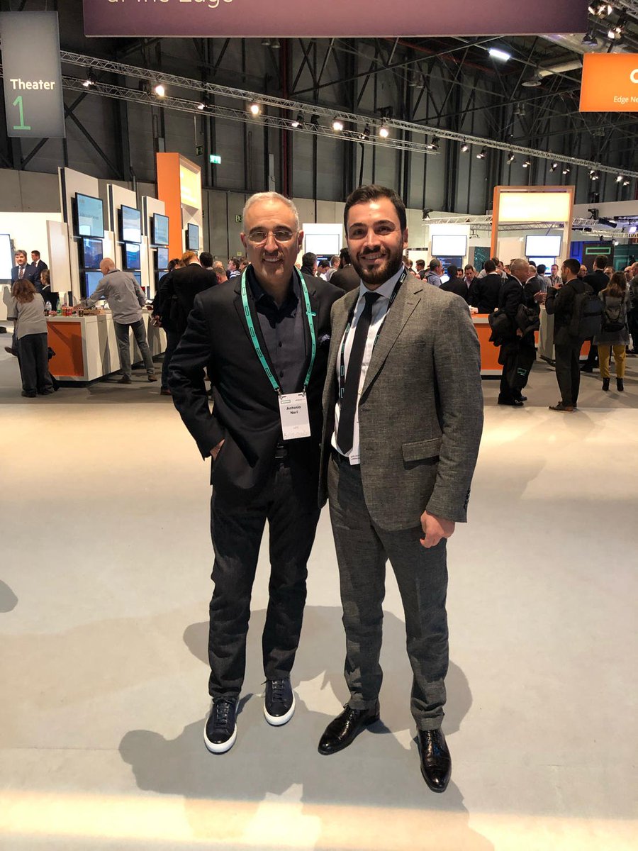 itserv1's tweet image. Her zaman olduğu gibi 2019&apos;da da müşterilerimizi yeni çözümler ve teknolojilerle buluşturmak için HPE Discover 2018&apos;e katıldık.

ITserv Genel Müdürümüz Mehmet Ertan Erdoğan, HPE CEO&apos;su Antonio Neri ile...

#hpediscoverturkey #hpediscover2018 #hpediscover #hpeturkey