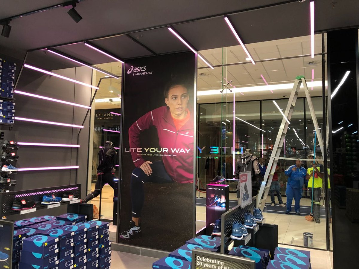 StudioKirmack's tweet photo. Sportsmans Warehouse Sandton Asics Window https://t.co/YT6oGCu1k3