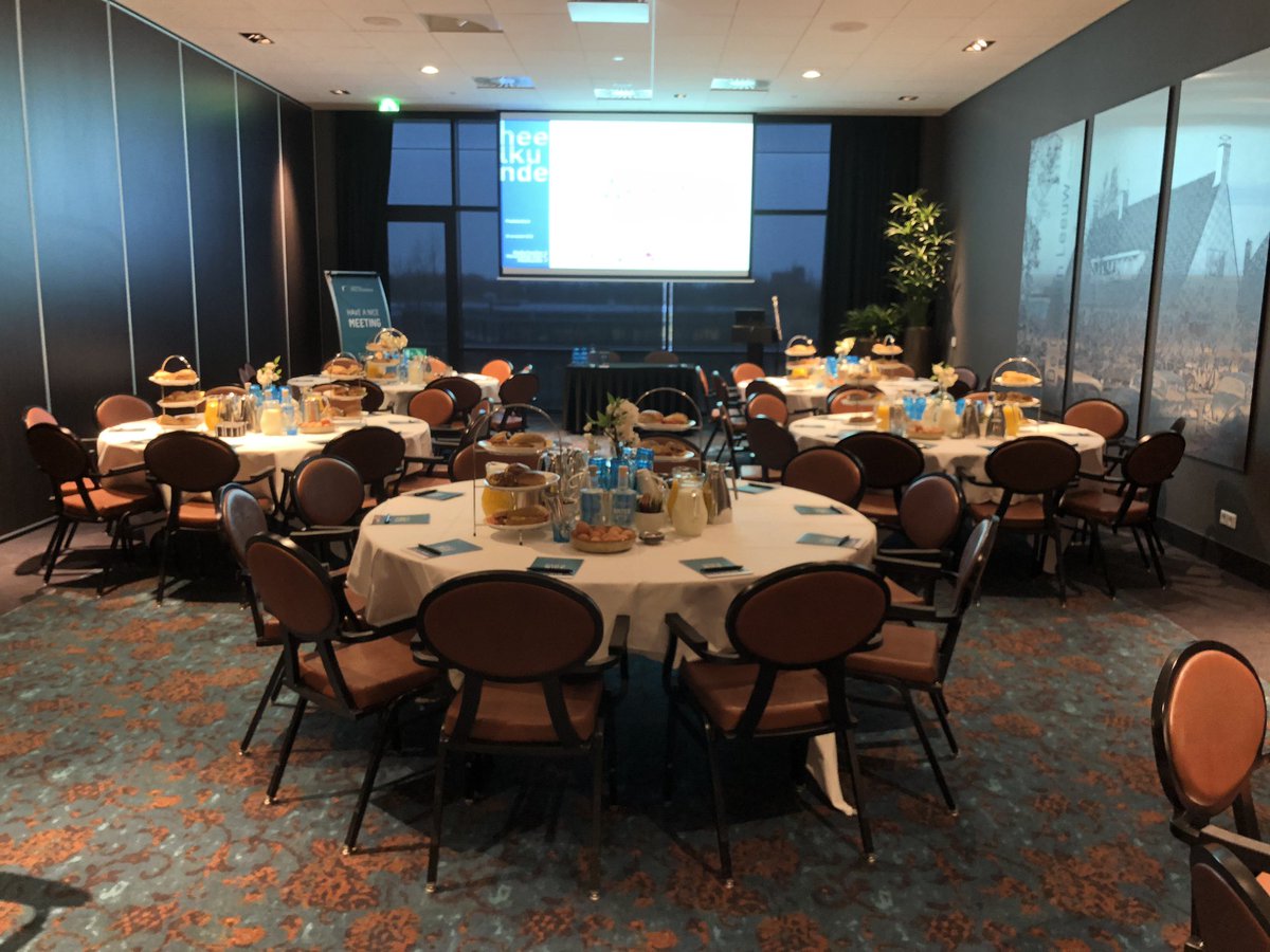 Marald1's tweet image. En we zijn los ! Ontbijt met de voorzitter #CASH3F @van-der-valk-hotel-Veenendaal