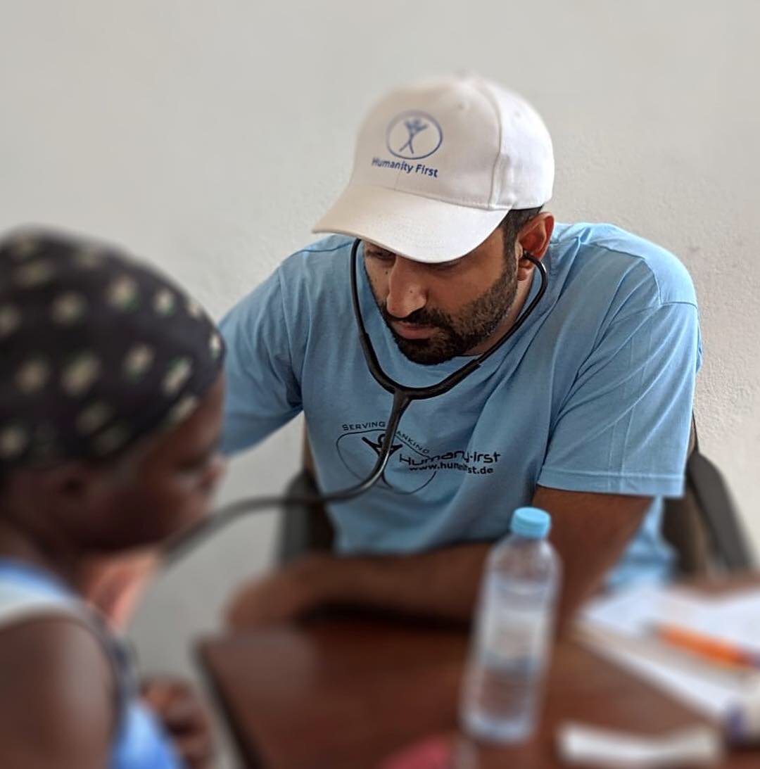 MAMOGermany's tweet photo. In Kooperation mit @humanityfirstDE ist ein Team unserer Ärzte derzeit in São Tomé und Príncipe 🇸🇹 200km westlich von Afrika unterwegs 👌🏼 in wenigen Tagen bereits 1.400 Patienten behandelt. Wir sind stolz auf euch! ❤️
Weitere Updates folgen 👌🏼 https://t.co/2iipiV3x2Y