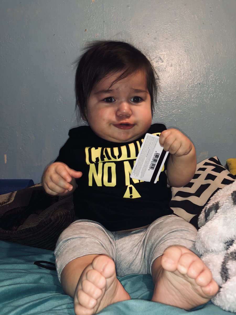 janellllnichole's tweet photo. i was tryna take cute pics of my baby and i caught him in the middle of a poop 😂😂 #3rdpic #mypoorbaby lol https://t.co/RHIcFOBq4H