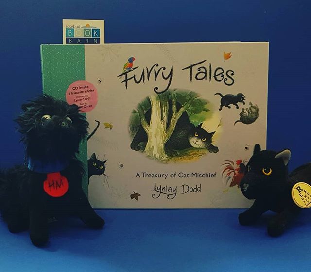 #furrytales #slinkymalinki #hairymaclary #hairymaclaryfromdonaldsonsdairy #lynleydodd #kidsbookstagram #kidsbooks #bookstagram #books #rosebudbookbarn #rosebud #bookbarn #bookshop #melbournebookshop #shoplocal #morningtonpeninsula #xmaspresent #xmas2018 … ift.tt/2FIemDg