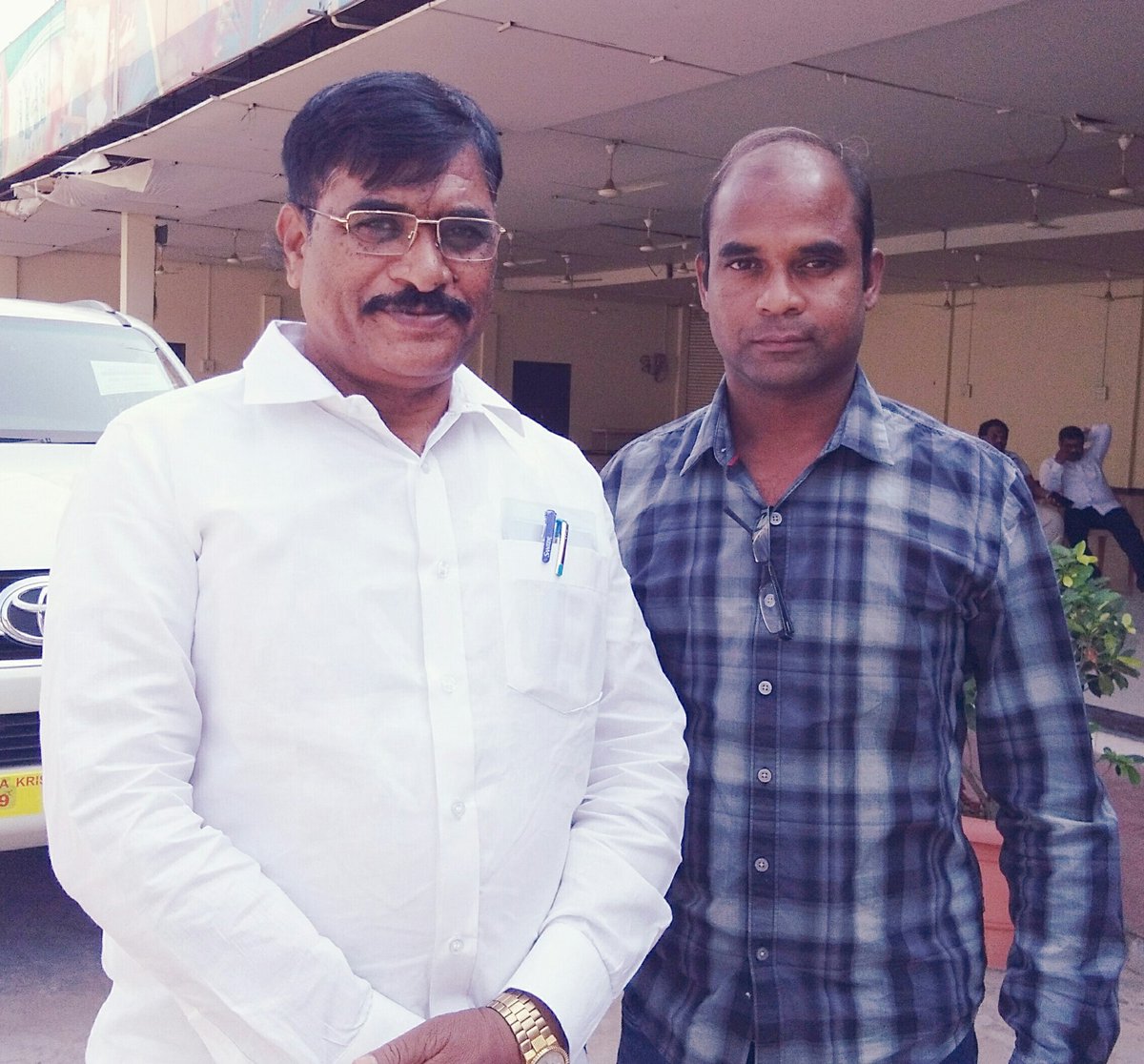 socio_politic's tweet photo. With retired #Police_Officer, #Yadaiah yesterday https://t.co/dtlQxFZXY0