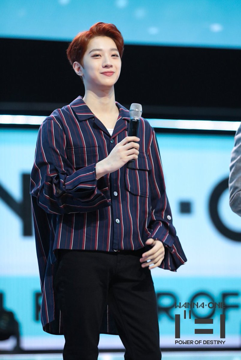 KLxJH's tweet photo. น้องหลินเป็นผชที่แบบดูไม่น่าเบื่อเลยอ่ะ ลุคน้องเปลี่ยนไปตามเสื้อผ้าที่ใส่จะใส่ชุดแบบไหนก็ดูดีก็รอด🥰 https://t.co/UoMtVwmt3U