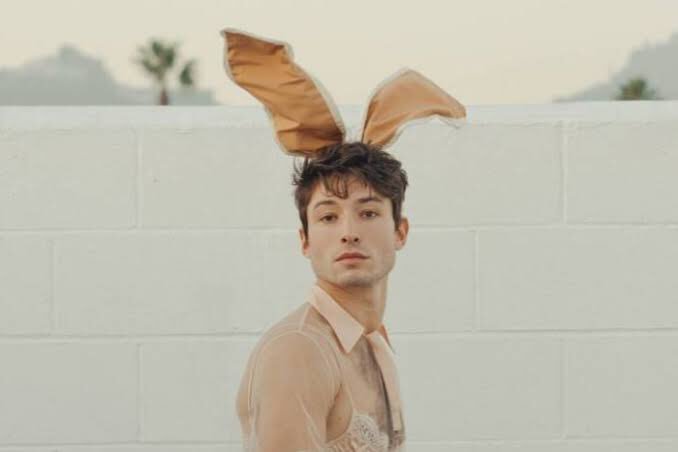 mamolism's tweet photo. นิยามของ Tonka 25 คือความเซ็กซี่แบบ genderless ที่มีเอกลักษณ์ จริงใจ เย้ายวนแบบน้อง Ezra Miller บนปกเพลย์บอยหรือ Cate Blanchett ในหนัง Ocean’s 8
#lelabofragrances #lelabotonka25 #tonka25 #รีวิวน้ำหอม https://t.co/T0siQXEwmA