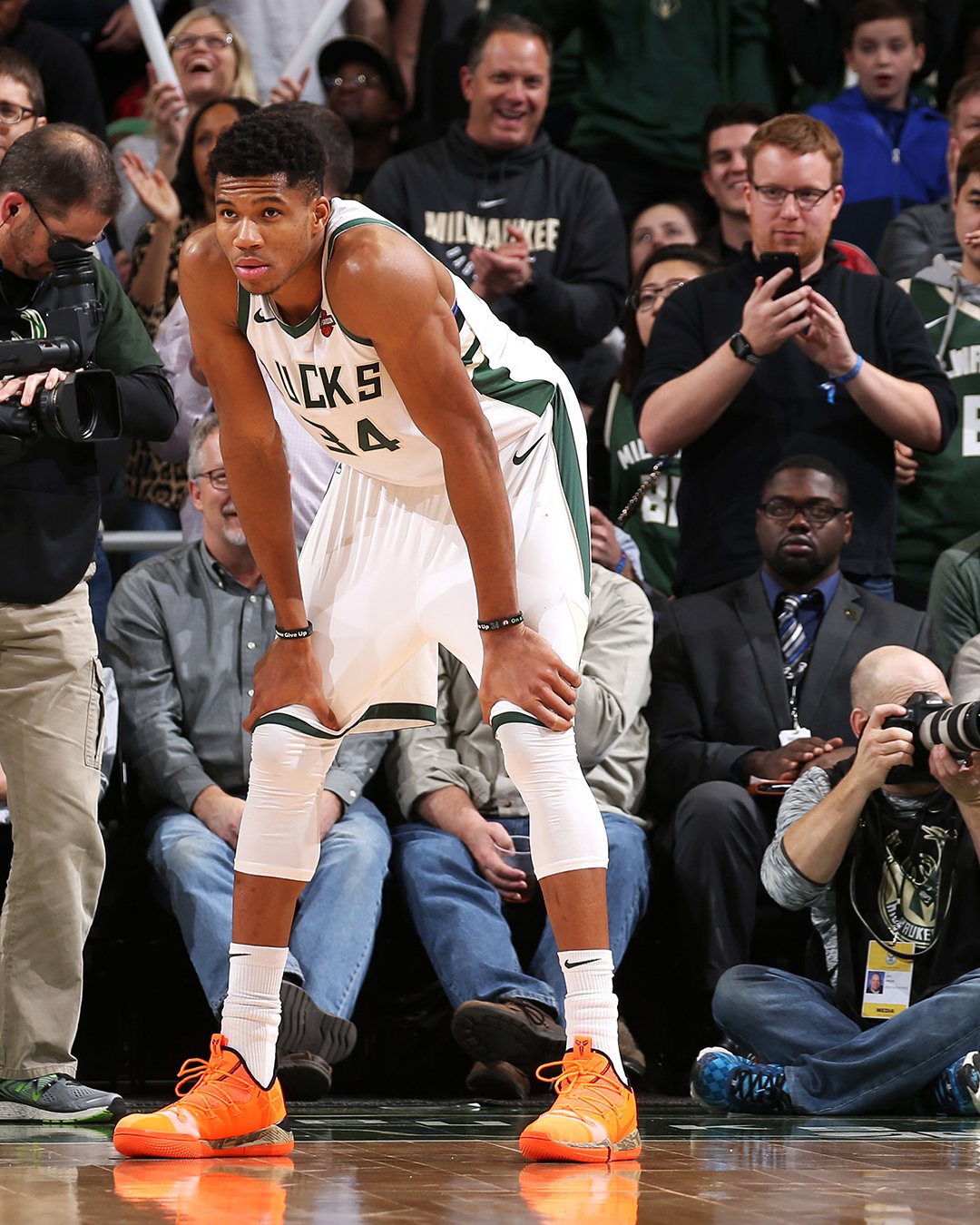 giannis kobe ad exodus