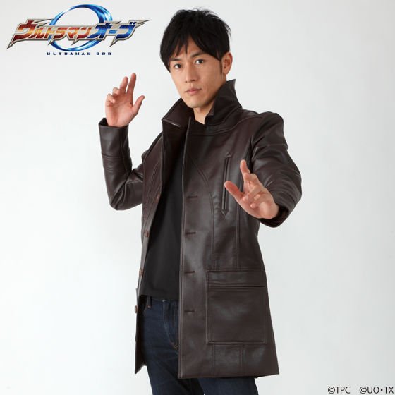 ウルトラマンオーブ』より、主人公クレナイ ガイが着用している