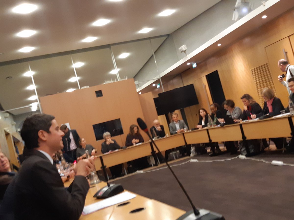 lemouvementasso's tweet image. Lancement de la feuille de route pour les #associations par @GabrielAttal, c'est maintenant! #LT #chantiervieasso