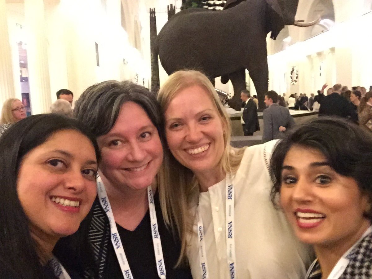 There was some hardcore plotting and planning going on tonight @FieldMuseum #RSNA2018. These radiologists are as passionate as I am about ultrasound. #Makingwaves #RadXX @sruradiology @taramoo99 @ShuchiRodgers Dr. Priyanka Jha