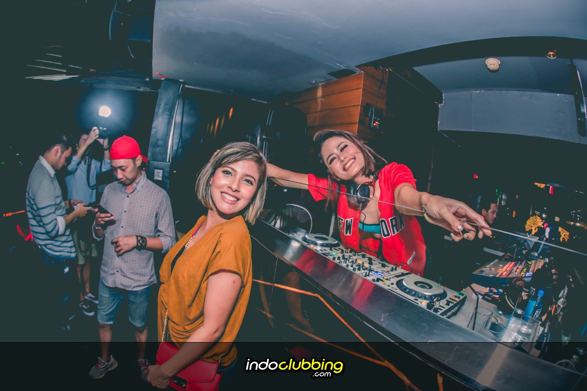 #ICPHOTOS Is in the house - Sun 25 Nov 2018  <a href="/Cloud_JKT/">CLOUD_JKT</a> > ic.gg/photos/215162 <a href="/mikoimut/">Miko project M</a> @hathorismusic <a href="/nikki_fz/">Nikki Frazetta</a>