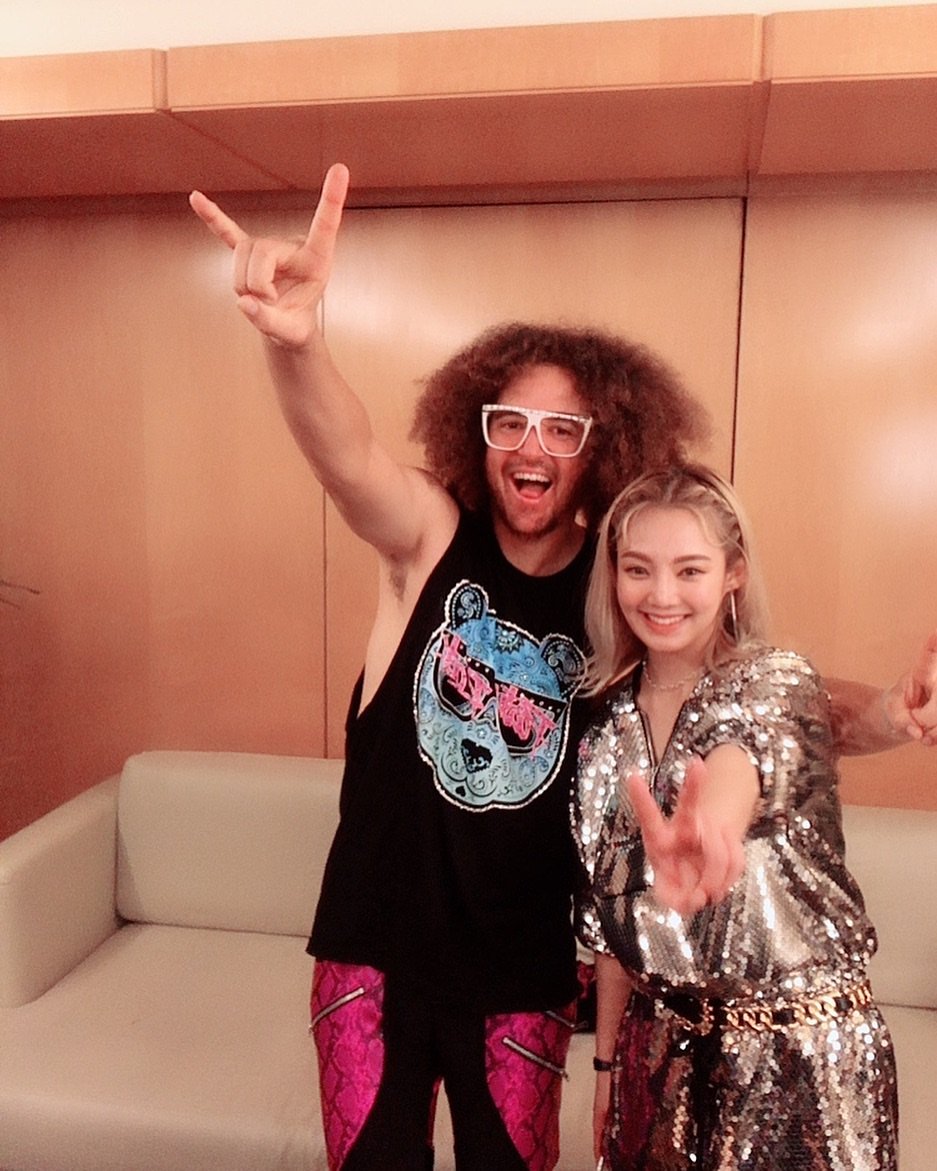 hyostagramtweet's tweet image. [INSTAGRAM] watasiwahyo: It was great time🖤
.
#moganstanley
.
.
#LMFAO #redfoo instagram.com/p/BqwN-RiH_pk/ #hyostagram