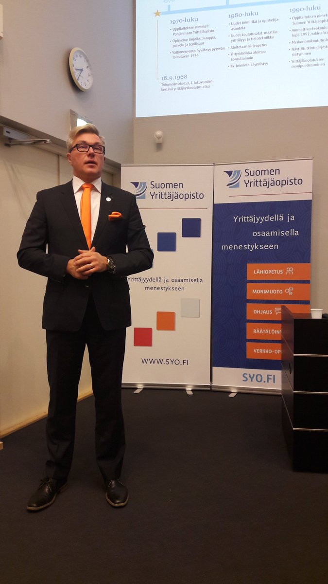yrittajaopisto's tweet photo. SYOajassa -seminaarin aloittaa rehtori @JKukkeenmaki Teemana SYOn uusi strategia ja juhlavuotemme päätös #uusisyo #yrittäjyys #osaaminen https://t.co/RzC1B7Jg3d