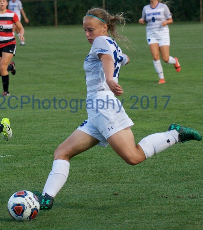 finallyfrcc's tweet image. Those who are left-footed and defend together, stay together ⚽️😛