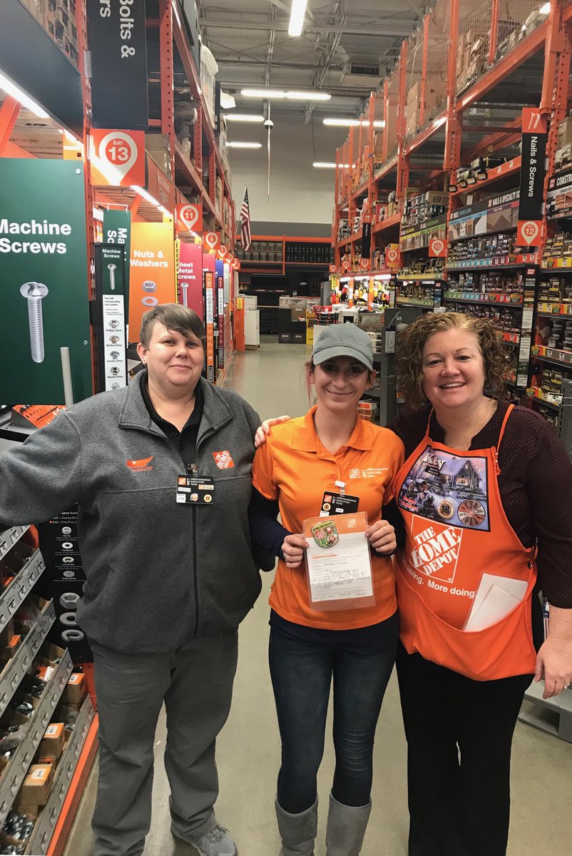 Kelly Newell (@kmn293) on Twitter photo Congrats to Met associate Bobby at store 726 for driving outstanding standards in the crown bolt aisle. I was blown away by her passion and love for her job. <a href="/warehousewally/">Steve Craig</a> <a href="/shodgson16/">Stacey Hodgson</a> <a href="/ScottRoop/">Scott Roop</a> Congrats to Met associate Bobby at store 726 for driving outstanding standards in the crown bolt aisle. I was blown away by her passion and love for her job. <a href="/warehousewally/">Steve Craig</a> <a href="/shodgson16/">Stacey Hodgson</a> <a href="/ScottRoop/">Scott Roop</a>